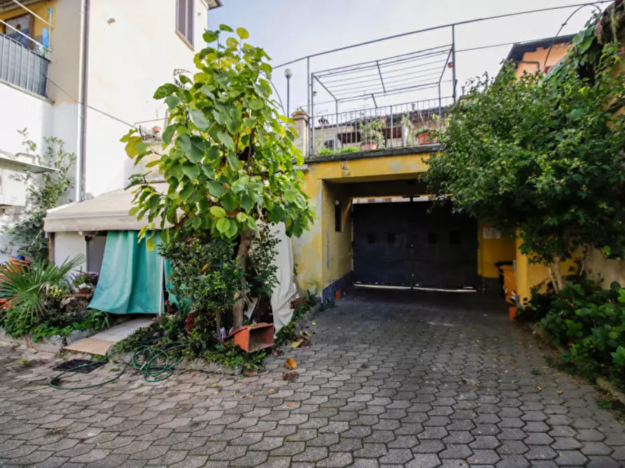 Immagine 14 di Negozio in vendita  in via gianni micheletto 2 a Feletto