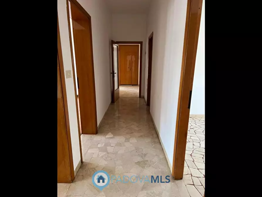 Immagine 12 di Appartamento in vendita  in Via Amerigo Vespucci a Monselice