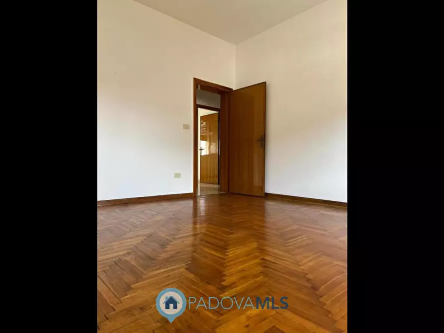 Immagine 18 di Appartamento in vendita  in Via Amerigo Vespucci a Monselice