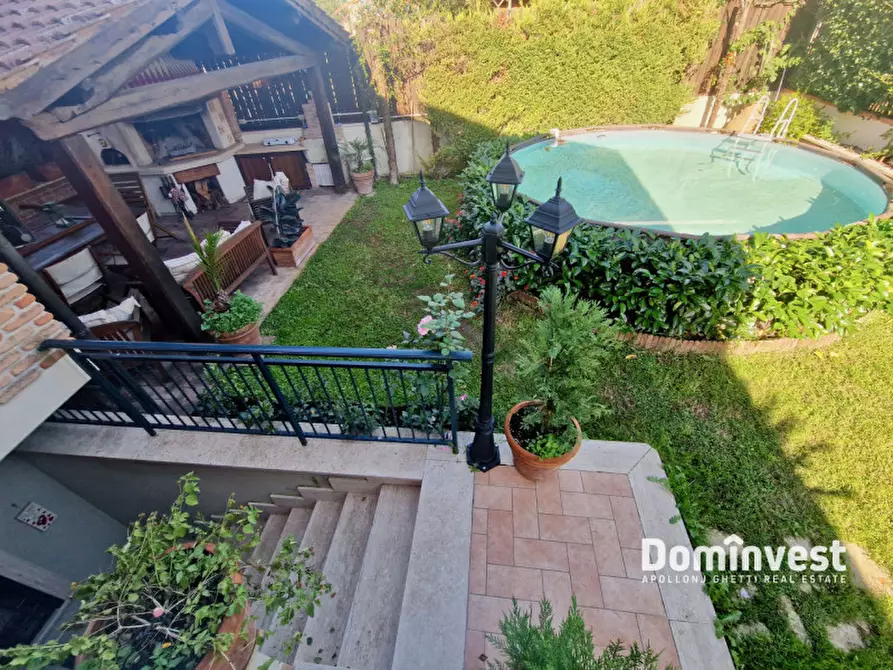 Immagine 33 di Villa in vendita  in Via Vicovaro a Guidonia Montecelio