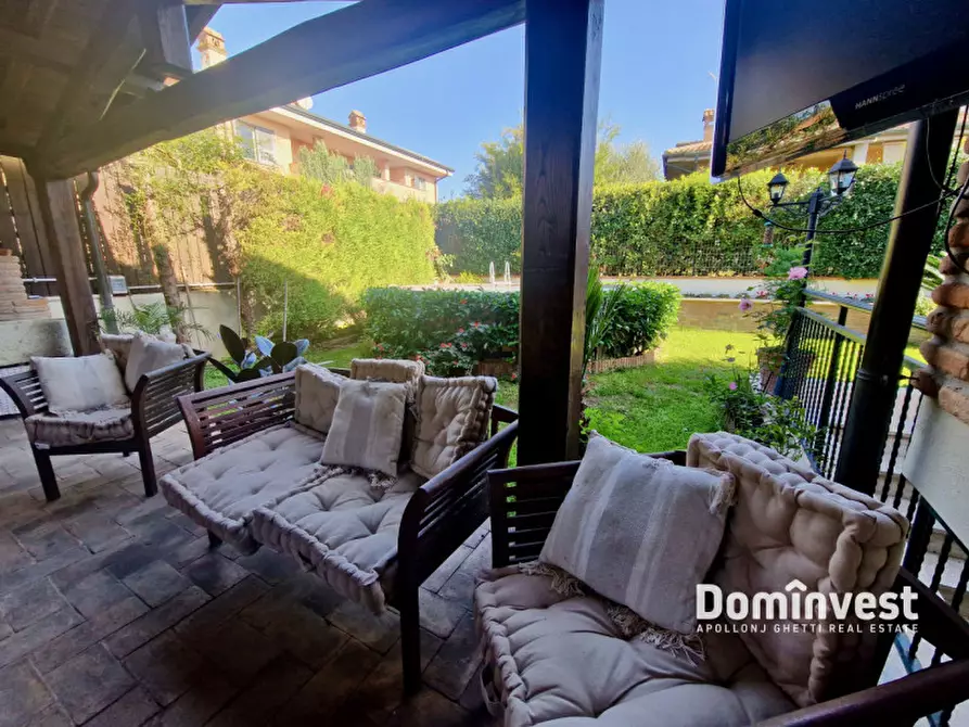 Immagine 75 di Villa in vendita  in Via Vicovaro a Guidonia Montecelio