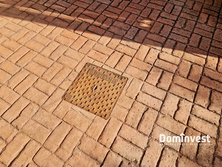 Immagine 78 di Villa in vendita  in Via Vicovaro a Guidonia Montecelio