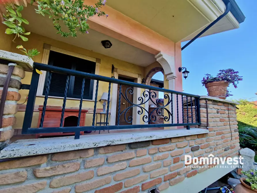 Immagine 86 di Villa in vendita  in Via Vicovaro a Guidonia Montecelio