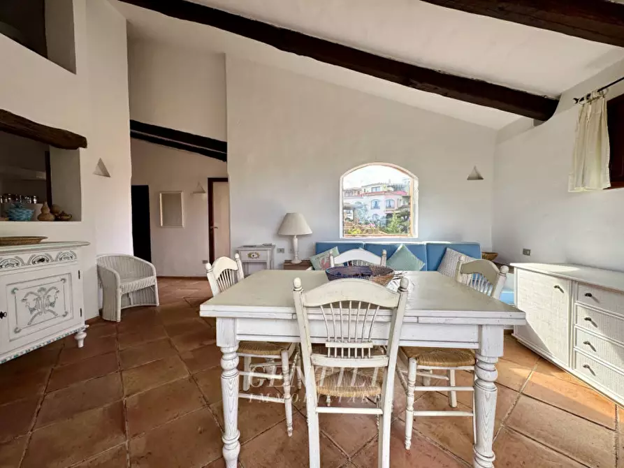Immagine 4 di Appartamento in vendita  a Arzachena