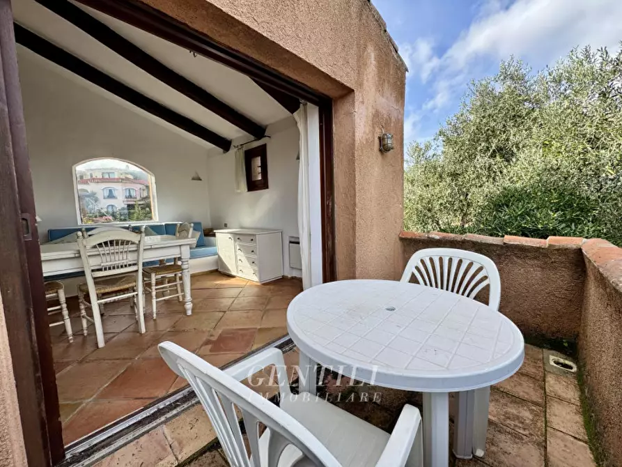 Immagine 7 di Appartamento in vendita  a Arzachena