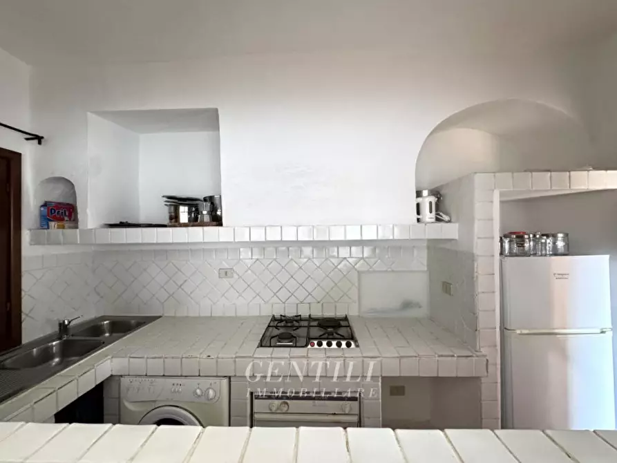 Immagine 10 di Appartamento in vendita  a Arzachena