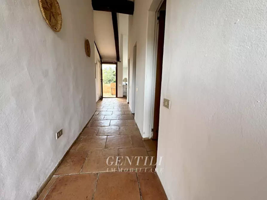 Immagine 22 di Appartamento in vendita  a Arzachena