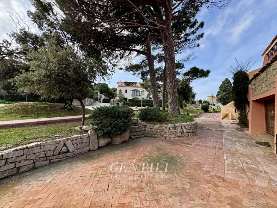 Immagine 34 di Appartamento in vendita  a Arzachena