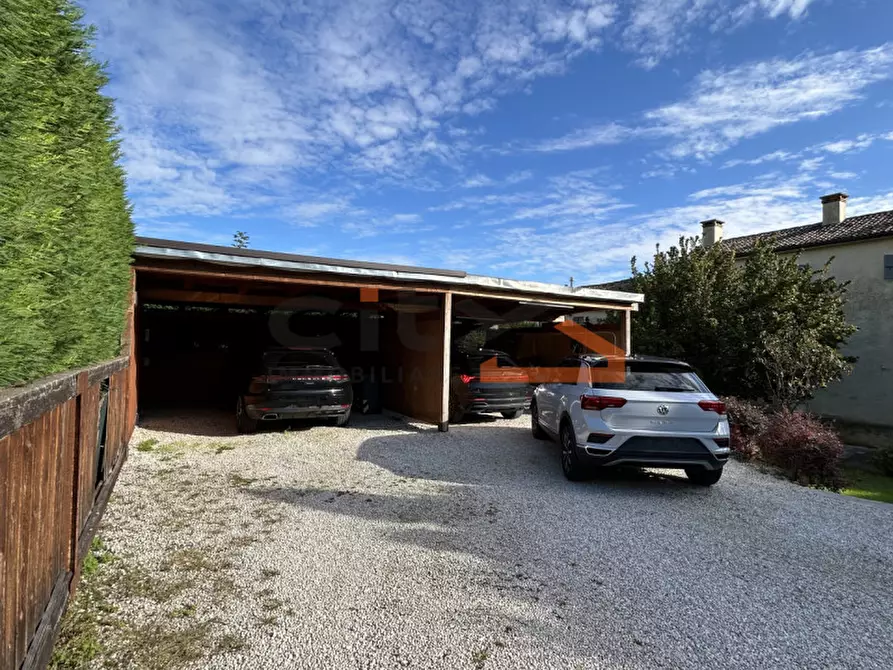 Immagine 2 di Casa indipendente in vendita  a Pieve Del Grappa