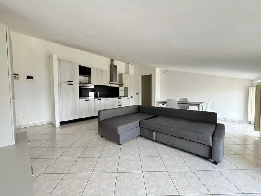 Immagine 2 di Appartamento in vendita  a Ghedi