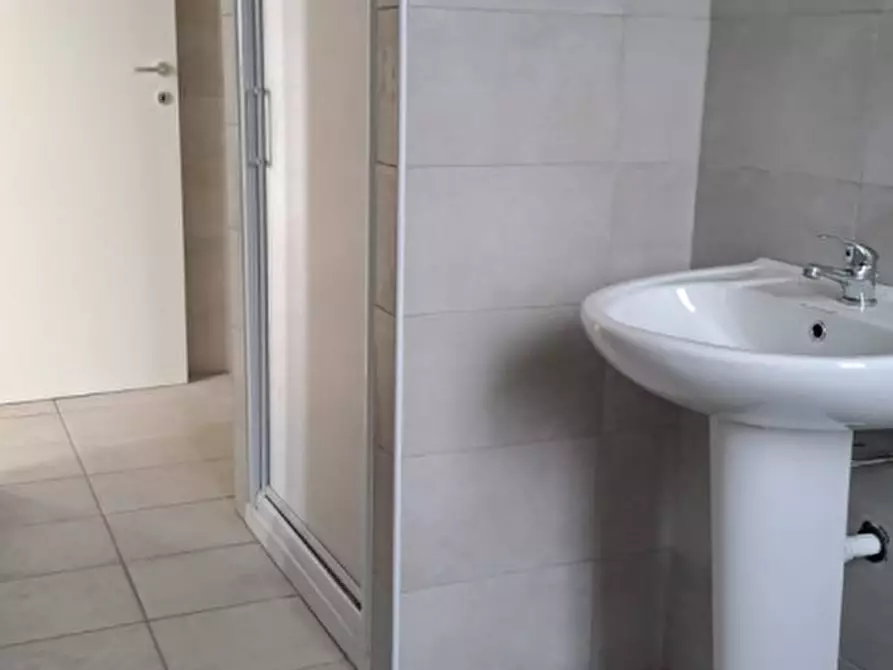 Immagine 4 di Appartamento in vendita  in via Arbusta a Turbigo