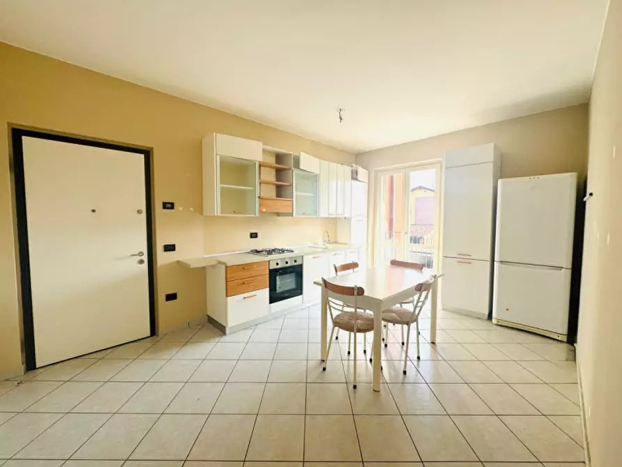 Immagine 1 di Appartamento in vendita  in CESARE BATTISTI a Ghedi