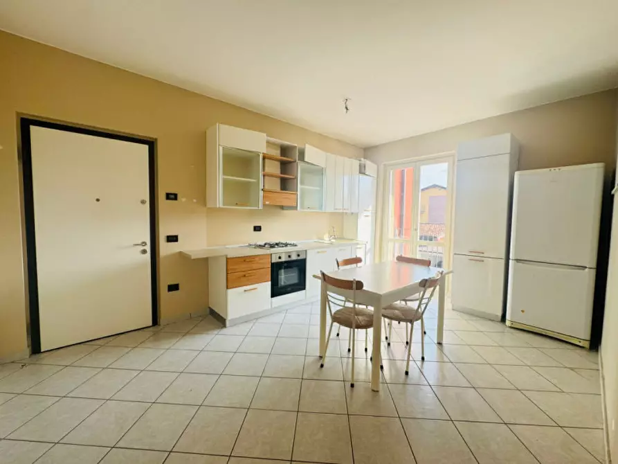 Immagine 2 di Appartamento in vendita  in CESARE BATTISTI a Ghedi