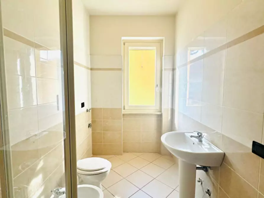 Immagine 9 di Appartamento in vendita  in CESARE BATTISTI a Ghedi