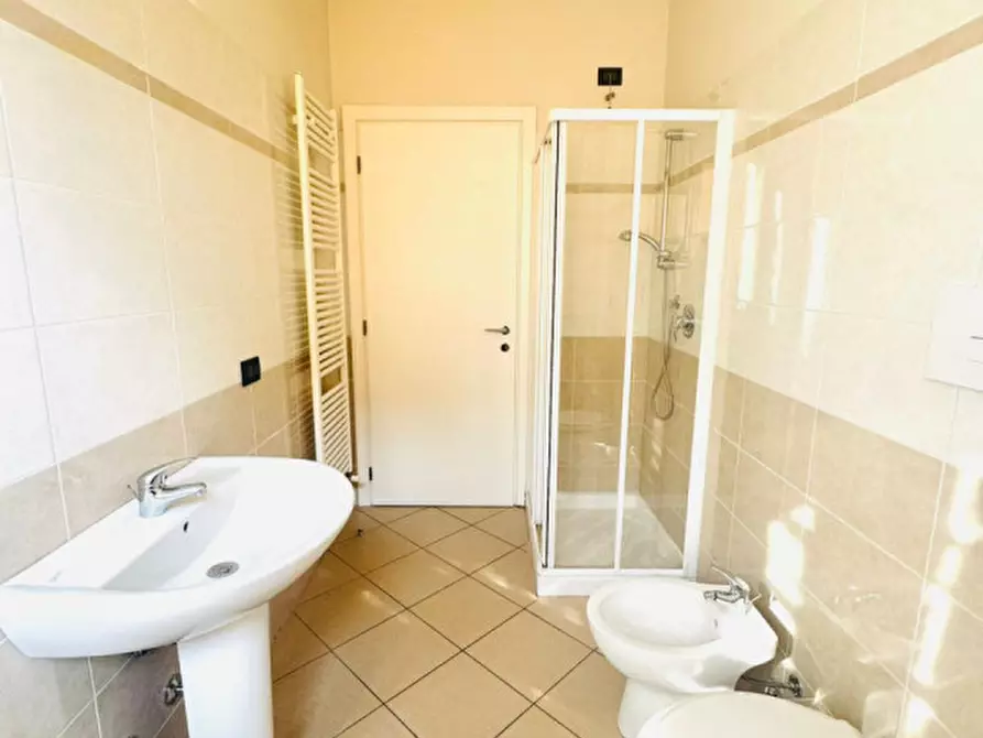 Immagine 10 di Appartamento in vendita  in CESARE BATTISTI a Ghedi