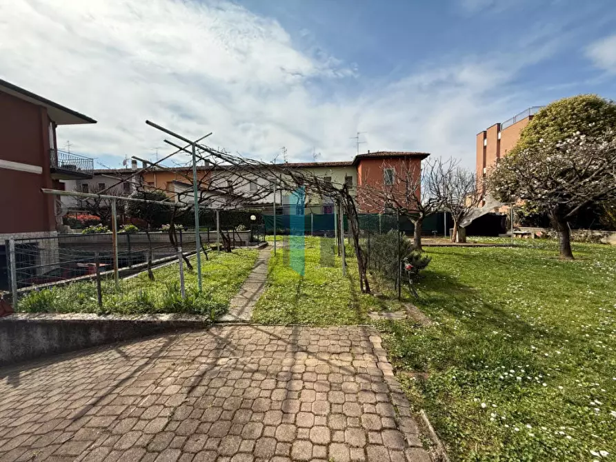 Immagine 29 di Appartamento in vendita  in Quartiere Bonoris 17 a Brescia