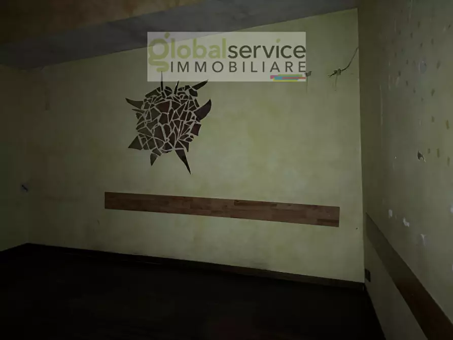 Immagine 2 di Negozio in vendita  in via dante a Brescia