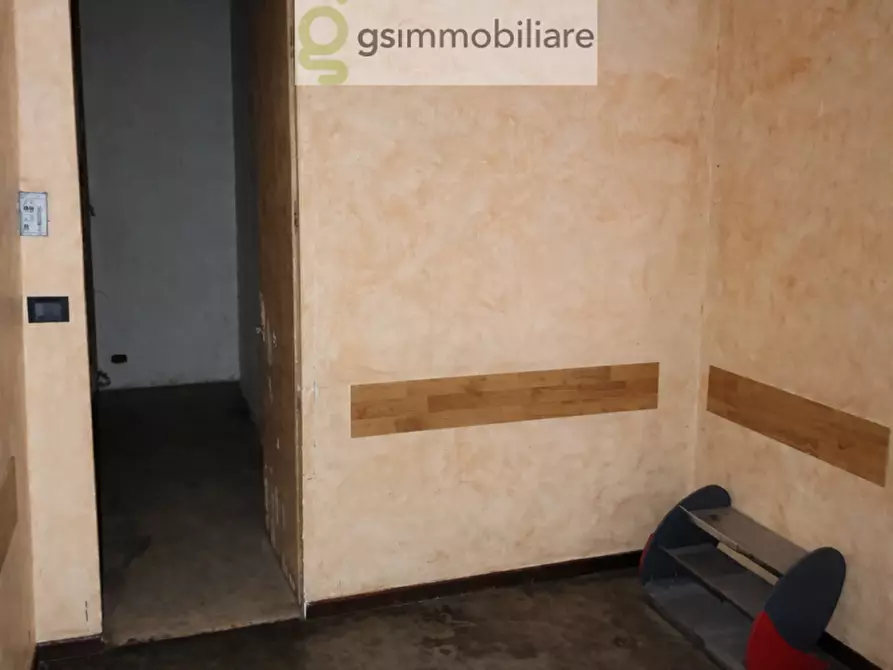 Immagine 17 di Negozio in vendita  in via dante a Brescia