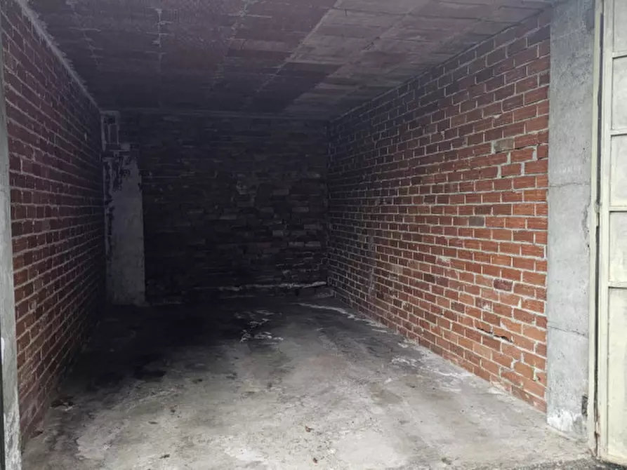 Immagine 5 di Garage in vendita  in via Le Maire a Rivarolo Canavese