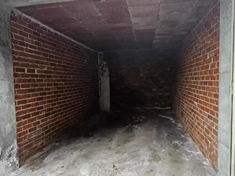 Immagine 6 di Garage in vendita  in via Le Maire a Rivarolo Canavese
