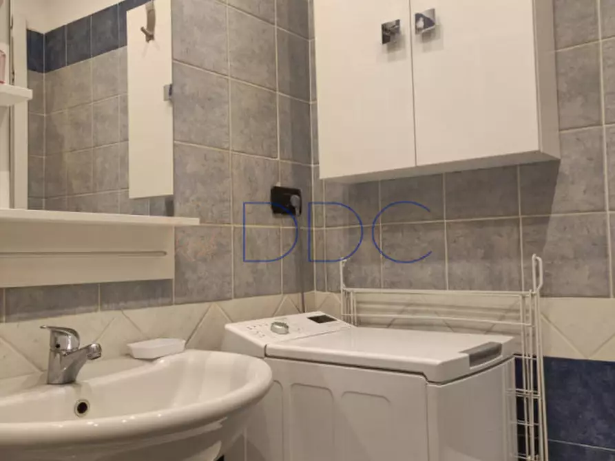 Immagine 12 di Appartamento in affitto  in Via Santa Giulia 57 a Torino