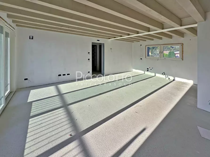 Immagine 5 di Appartamento in vendita  in via Papa Giovanni XXIII a Castelcucco