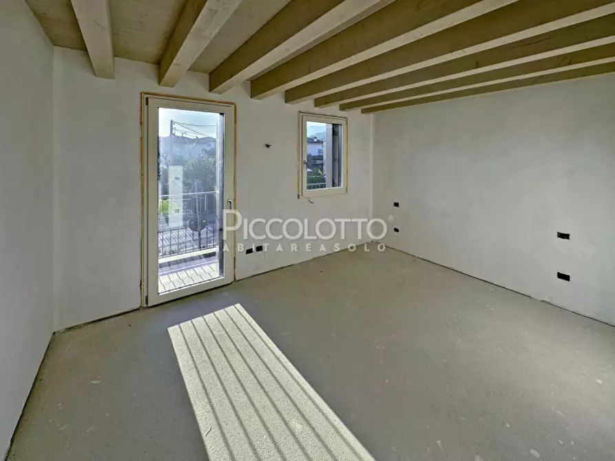 Immagine 9 di Appartamento in vendita  in via Papa Giovanni XXIII a Castelcucco