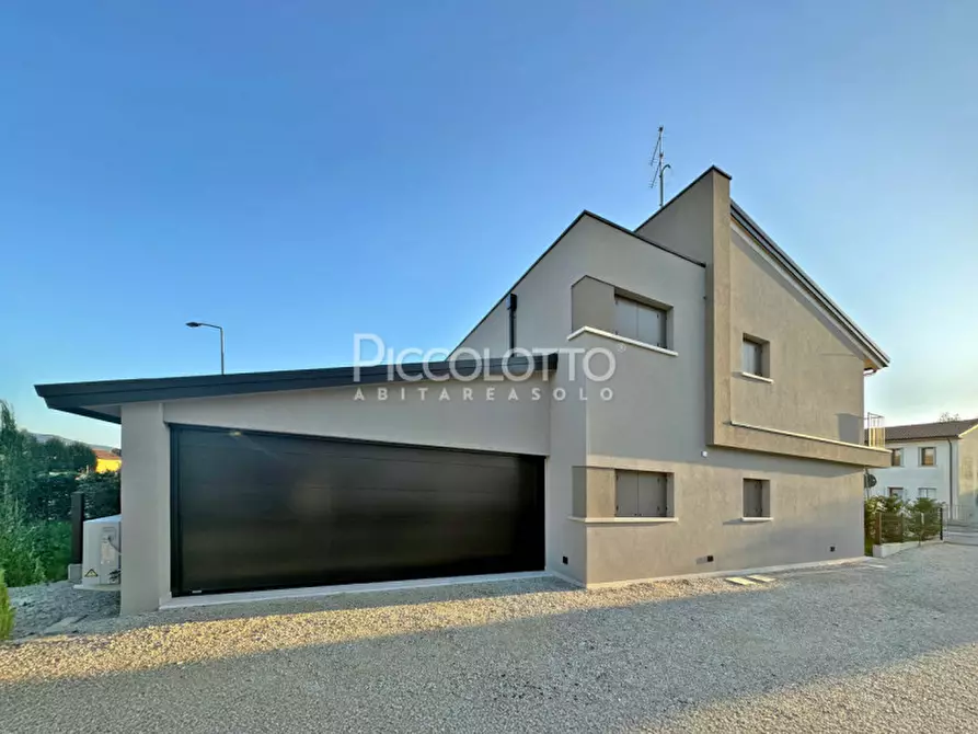 Immagine 17 di Appartamento in vendita  in via Papa Giovanni XXIII a Castelcucco