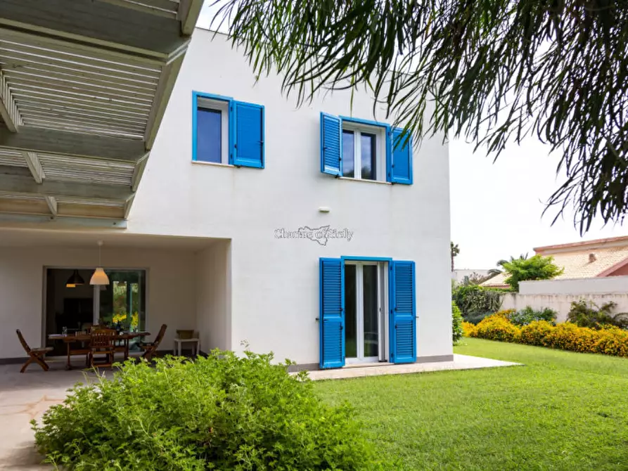 Immagine 1 di Villa in vendita  a Ragusa