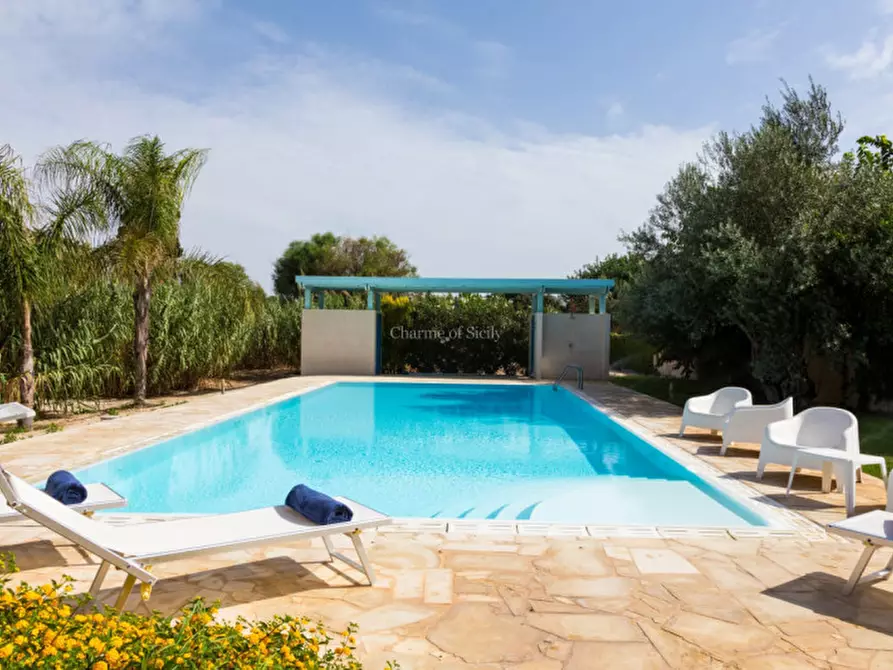 Immagine 5 di Villa in vendita  a Ragusa