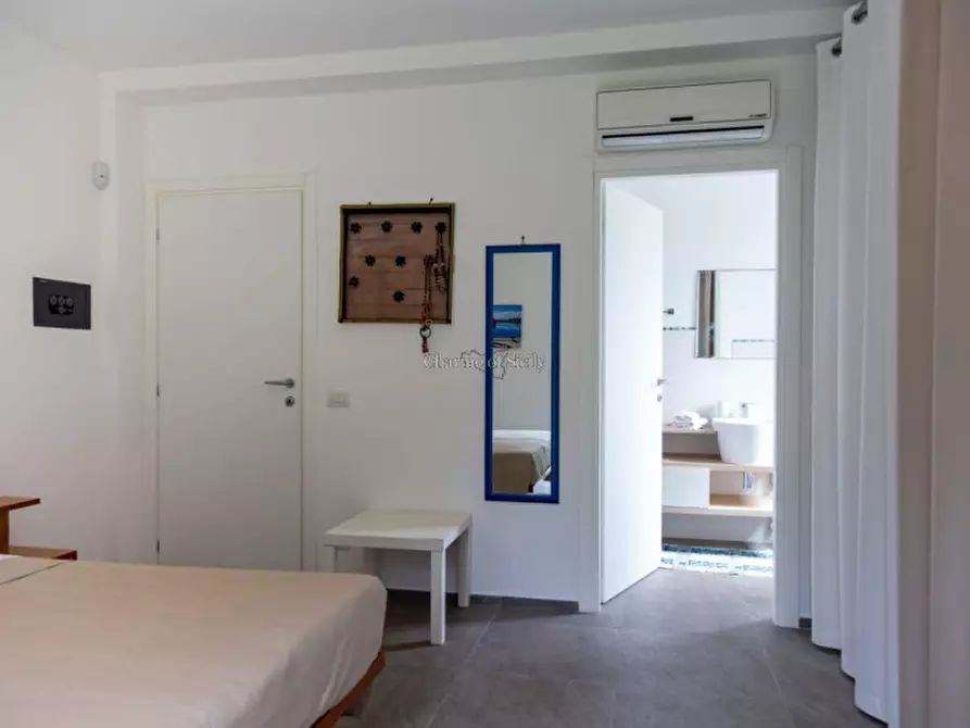 Immagine 15 di Villa in vendita  a Ragusa