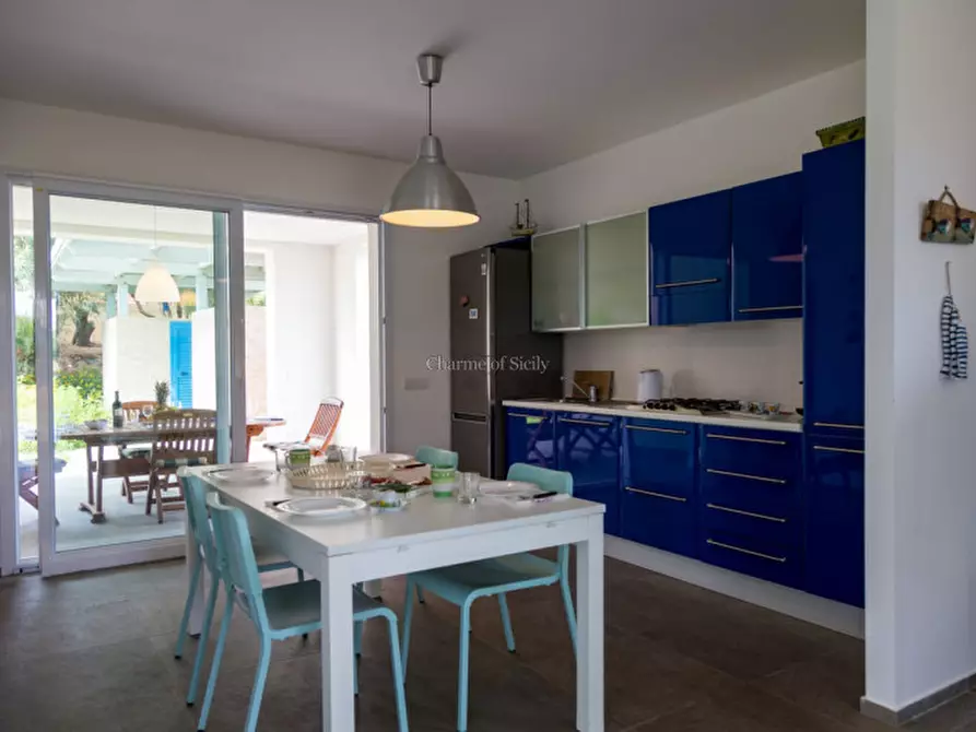 Immagine 26 di Villa in vendita  a Ragusa