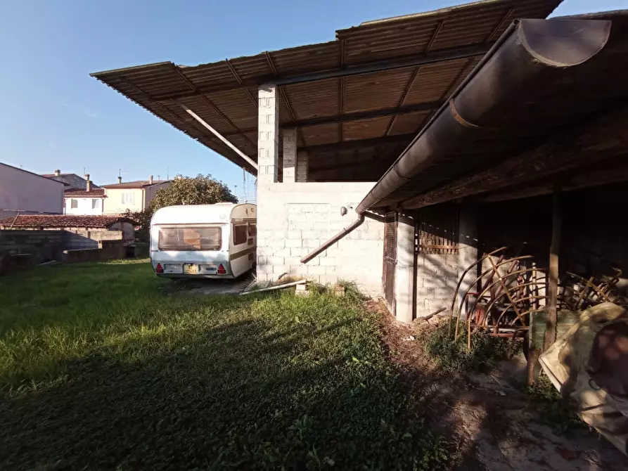 Immagine 13 di Magazzino in vendita  in Via Valbona a Soave