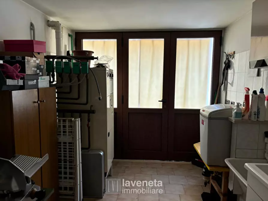 Immagine 3 di Casa bifamiliare in vendita  in via tintoretto a Eraclea