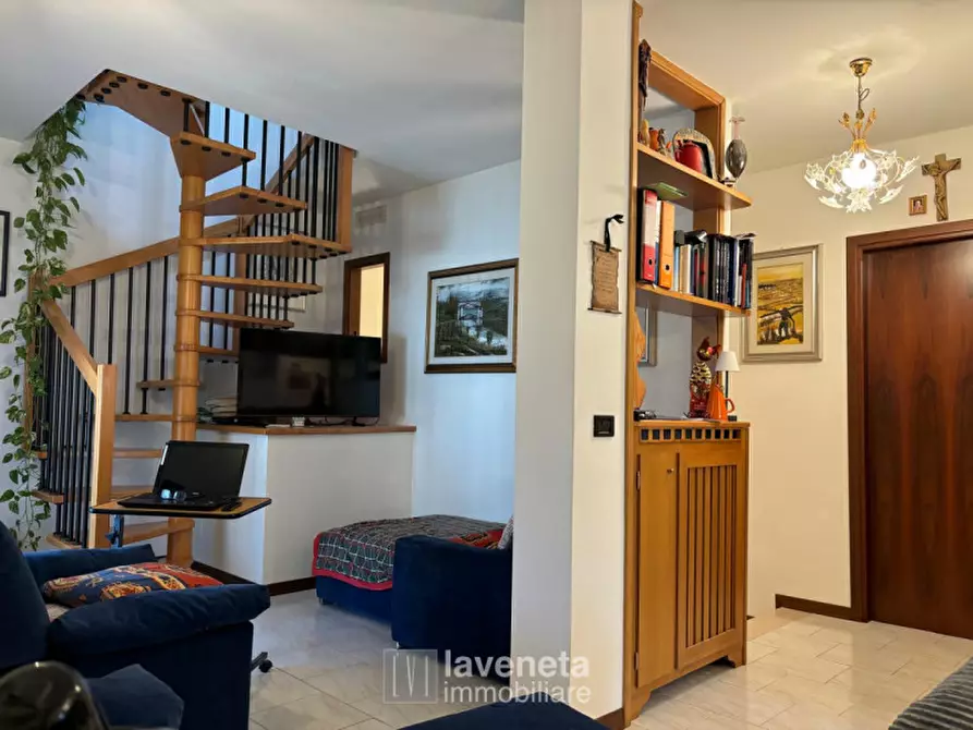 Immagine 10 di Casa bifamiliare in vendita  in via tintoretto a Eraclea