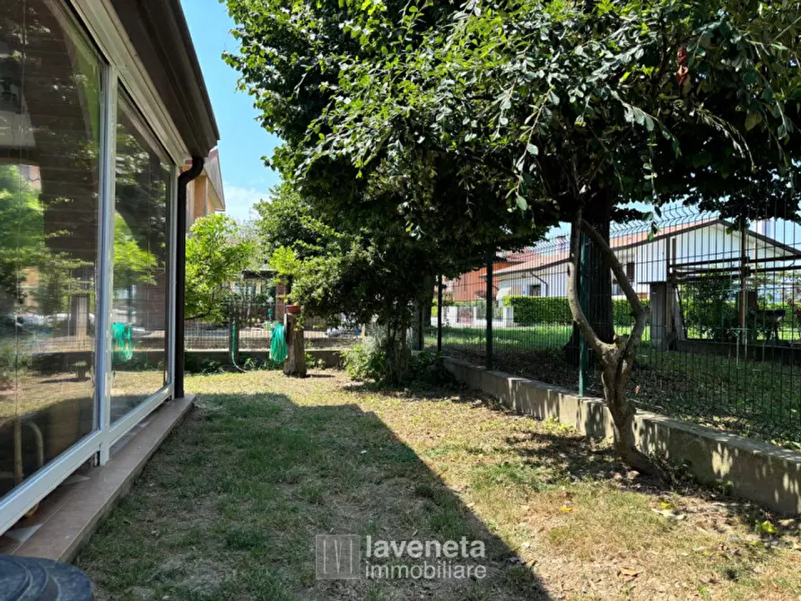 Immagine 30 di Casa bifamiliare in vendita  in via tintoretto a Eraclea
