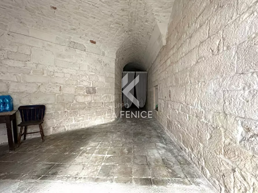 Immagine 3 di Garage in vendita  in via elio vittorini 25 a Martina Franca