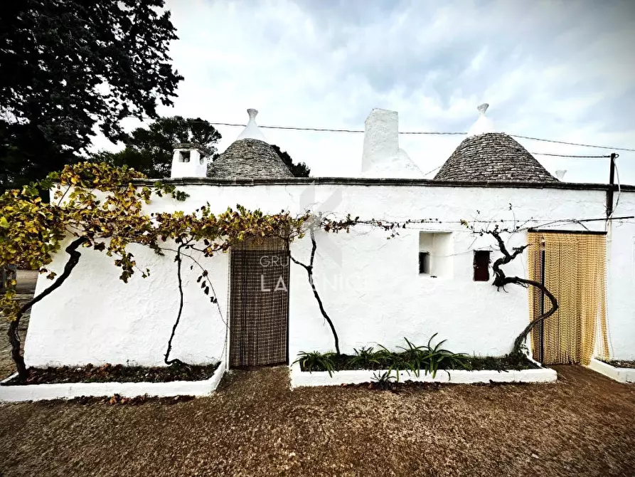 Immagine 5 di Rustico / casale in vendita  in strada votano a Martina Franca