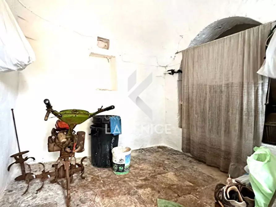 Immagine 10 di Rustico / casale in vendita  in strada votano a Martina Franca