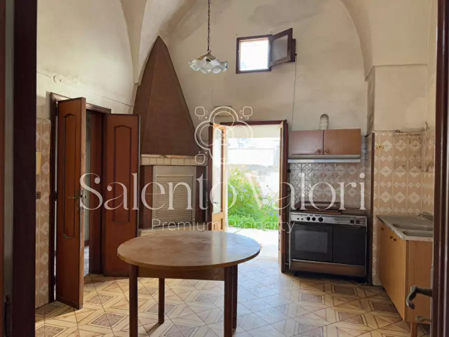 Immagine 5 di Casa indipendente in vendita  in Via Nino Bixio 31 a Collepasso