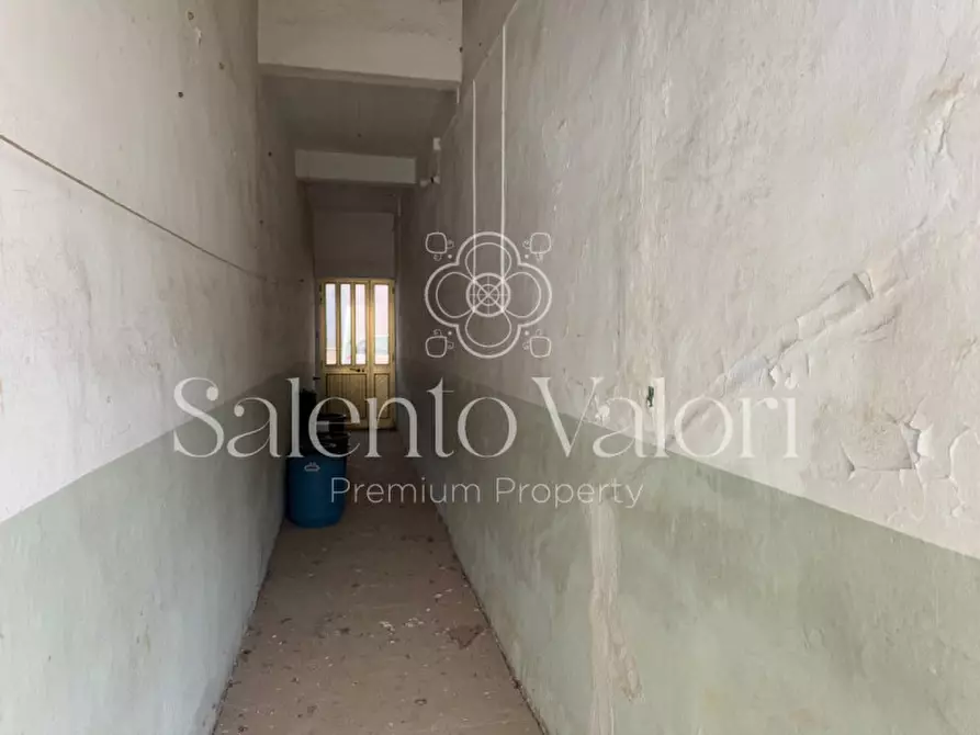 Immagine 21 di Casa indipendente in vendita  in Via Nino Bixio 31 a Collepasso