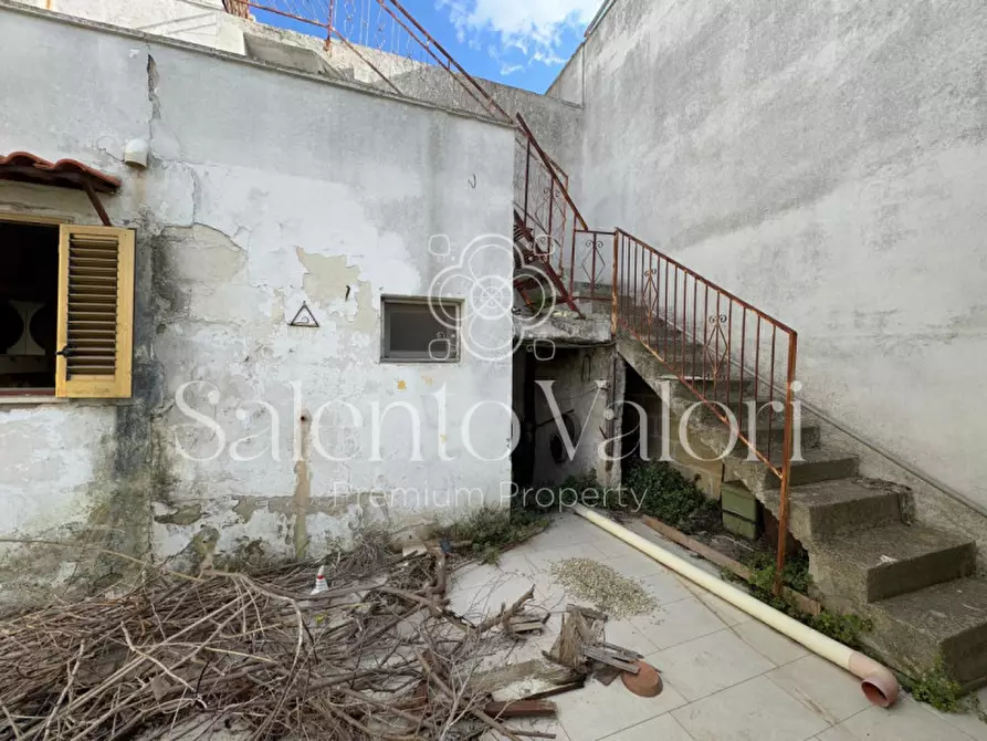 Immagine 25 di Casa indipendente in vendita  in Via Nino Bixio 31 a Collepasso