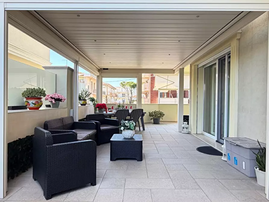 Immagine 3 di Appartamento in vendita  in via San Gallo a Rimini