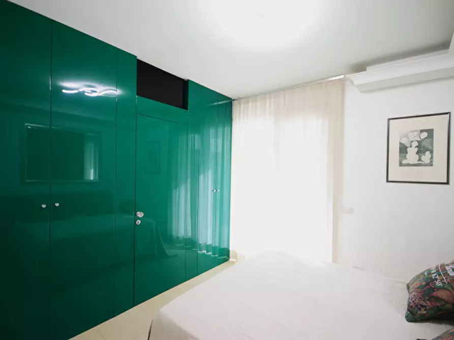 Immagine 10 di Appartamento in vendita  in via San Gallo a Rimini