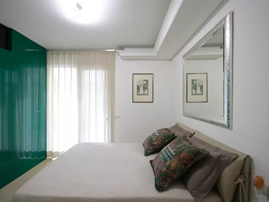 Immagine 11 di Appartamento in vendita  in via San Gallo a Rimini