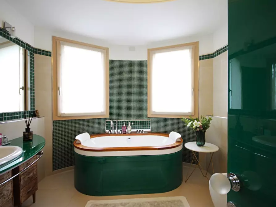 Immagine 15 di Appartamento in vendita  in via San Gallo a Rimini