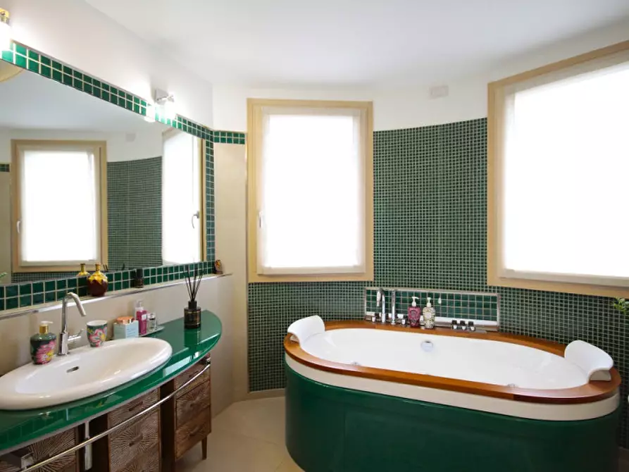 Immagine 16 di Appartamento in vendita  in via San Gallo a Rimini