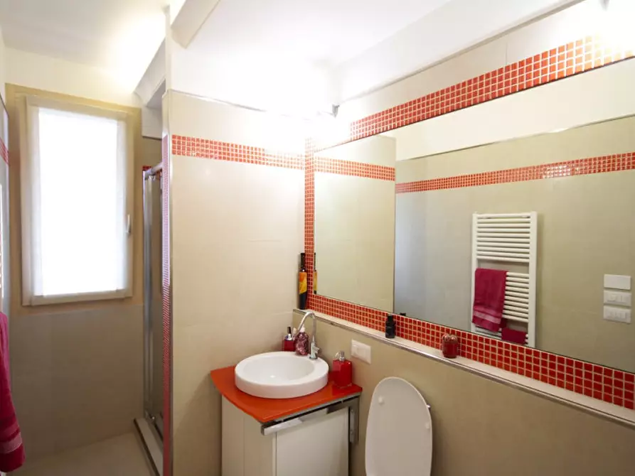 Immagine 21 di Appartamento in vendita  in via San Gallo a Rimini