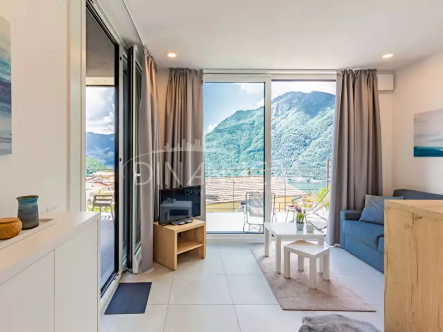 Immagine 19 di Appartamento in vendita  a Nesso