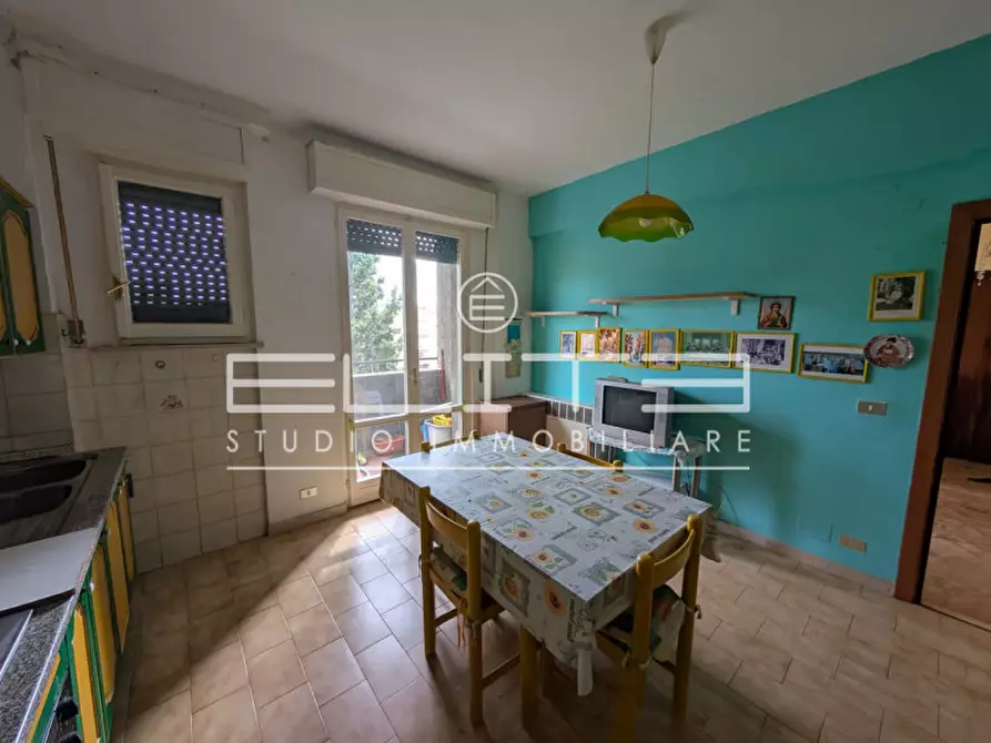 Immagine 5 di Appartamento in vendita  in Via Cingoli a Ancona